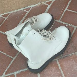 Doc Marten Men boots